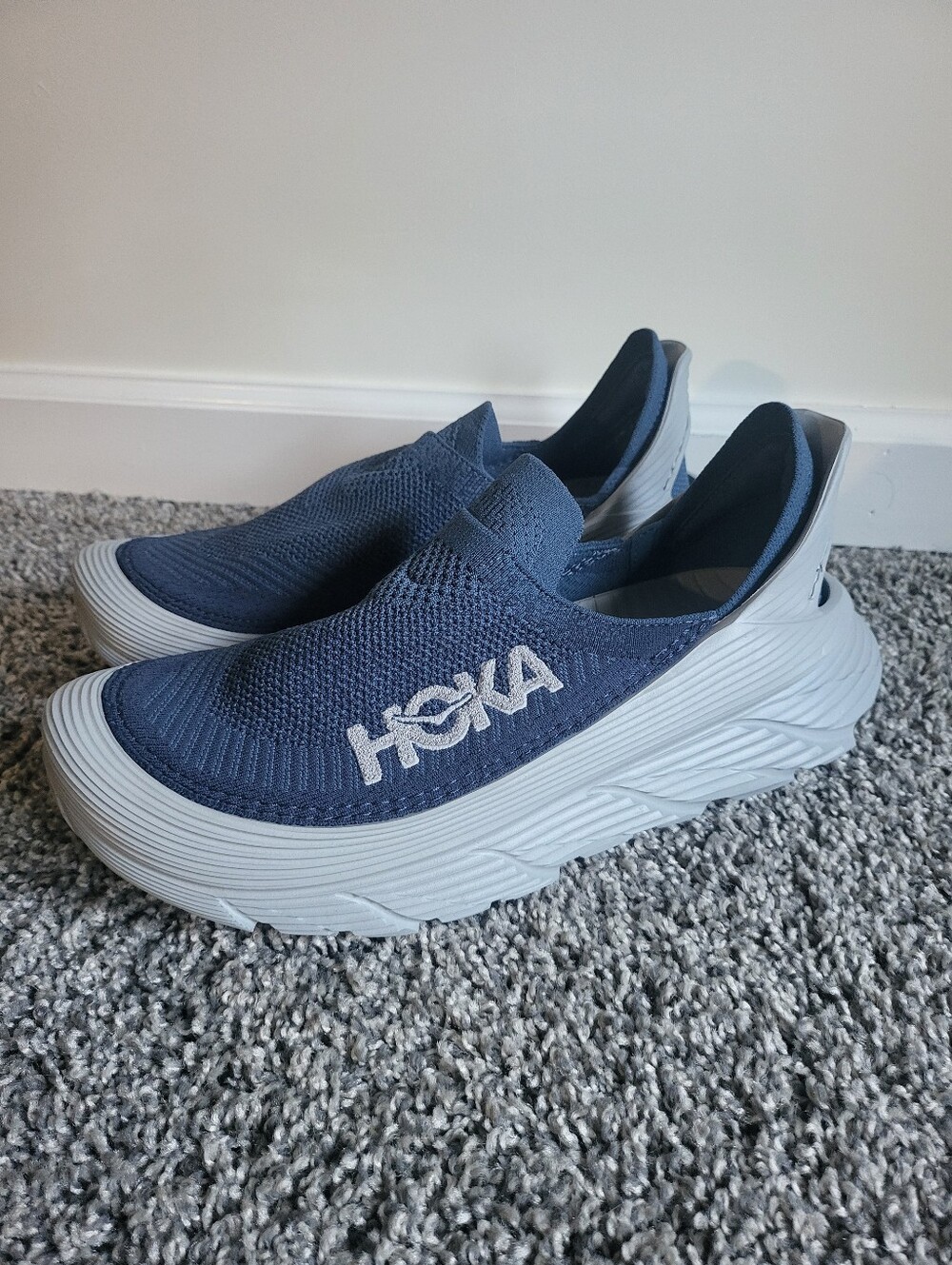 Brand New Never Worn Men's 12 Unisex Sneakers & Athletic Shoes HOKA Restore TC